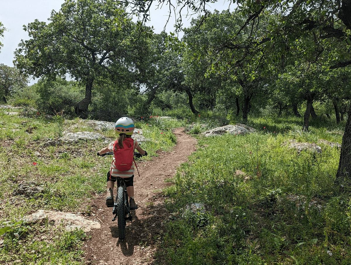 הסינגל הראשון של טליה - גבעת חציר
