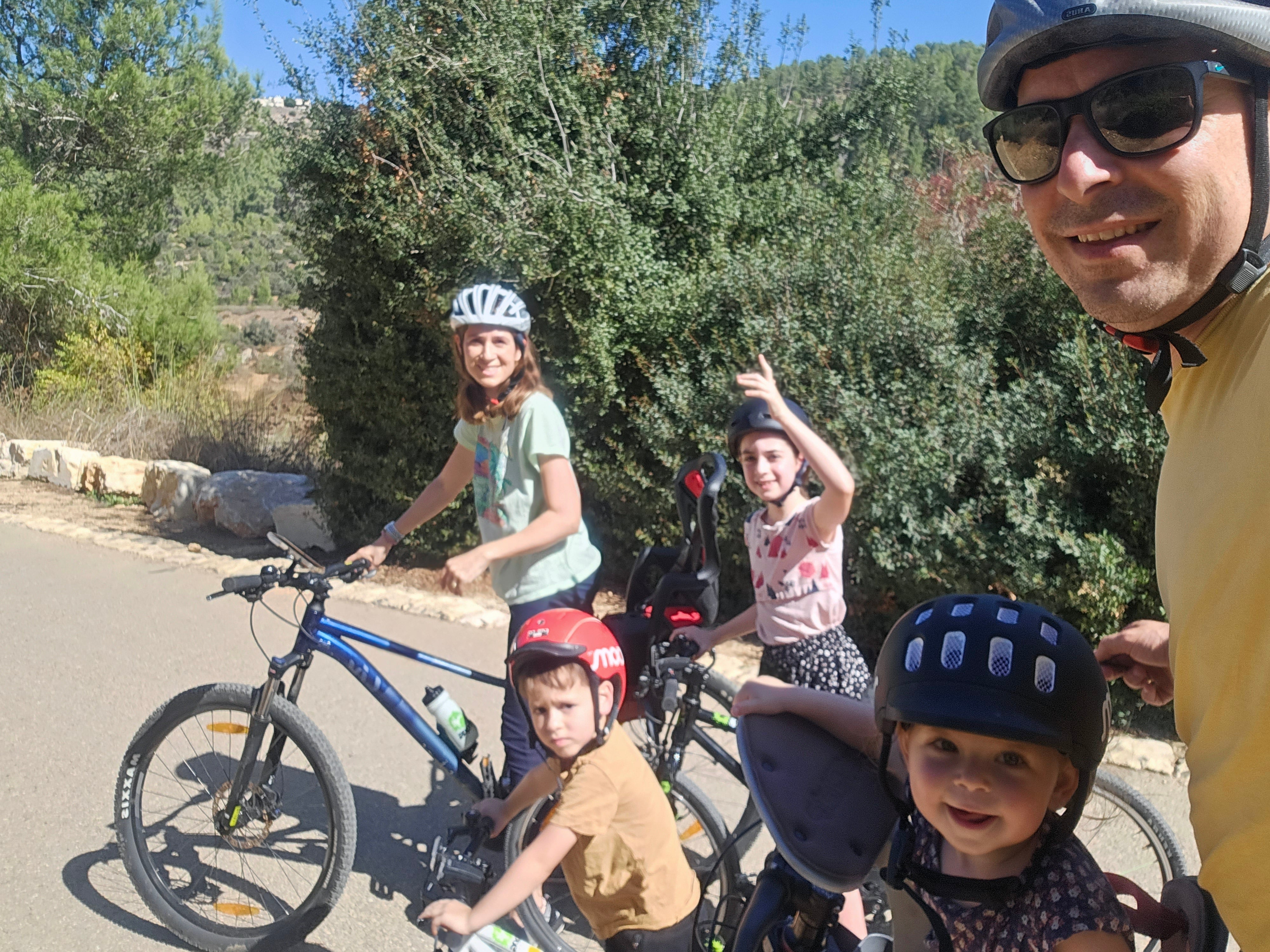 רגעים של שפיות - חוגגים יום הולדת - Bikes4Kids