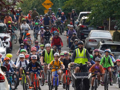 אוטובוס אופניים - מה זה, ולמה זאת הדרך הכי טובה להגיע לבית הספר? - Bikes4Kids