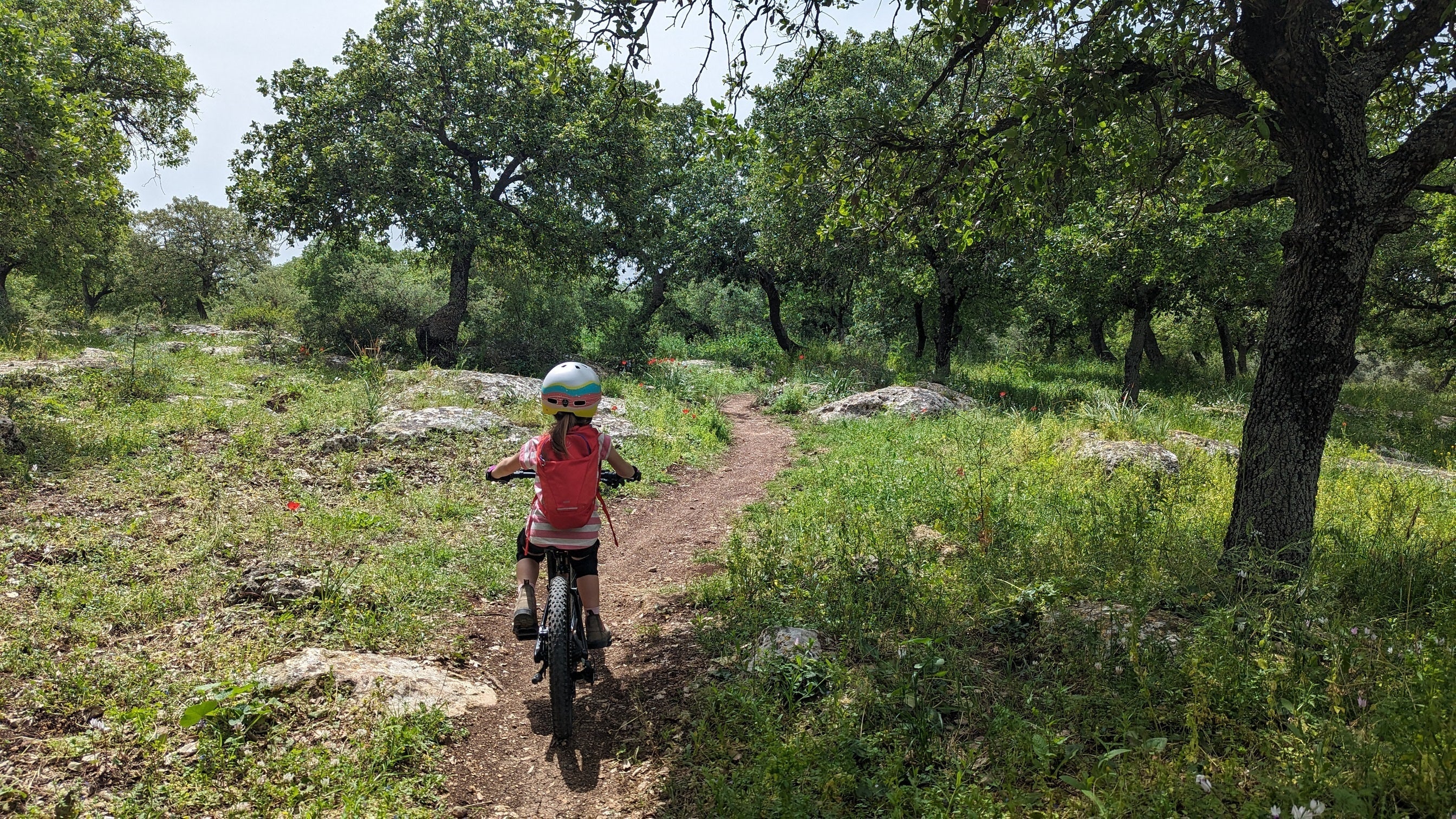 הסינגל הראשון של טליה - גבעת חציר - Bikes4Kids